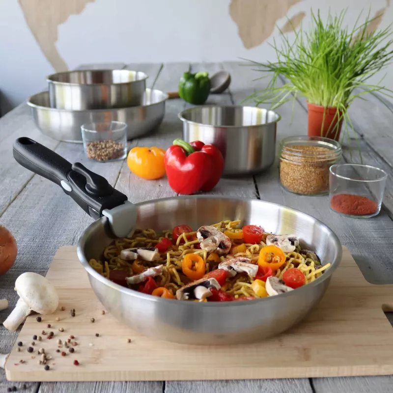 IRIS Poêle Inox Amovible Induction Menastyl D28 2 IRIS Poêle Inox Amovible Induction Menastyl D28 – Image 2